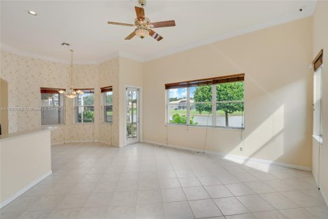 House in Delray Beach, Florida 3 bedrooms, 221.48 sq.m. № 1738774 - photo 9