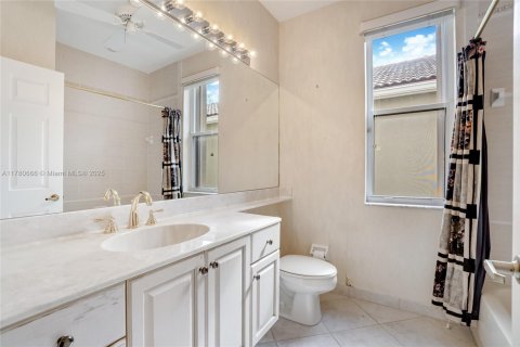 House in Delray Beach, Florida 3 bedrooms, 221.48 sq.m. № 1738774 - photo 16