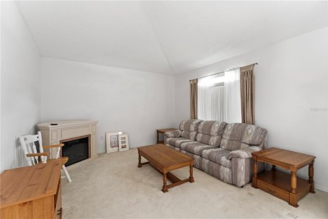 Casa en venta en Palm Coast, Florida, 3 dormitorios, 152.45 m2 № 1838437 - foto 4