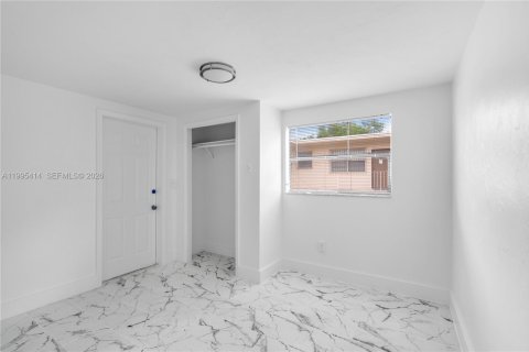 Снять в аренду квартиру в Майами, Флорида 1 спальня, 55.74м2, № 2062965 - фото 10