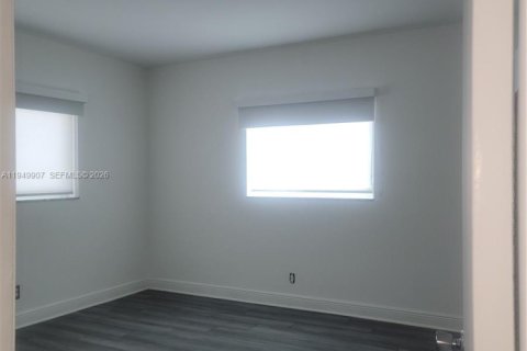 Condominio en venta en Pompano Beach, Florida, 2 dormitorios, 92.9 m2 № 2006306 - foto 10