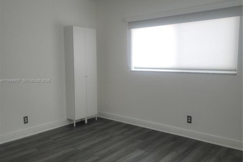 Condominio en venta en Pompano Beach, Florida, 2 dormitorios, 92.9 m2 № 2006306 - foto 11