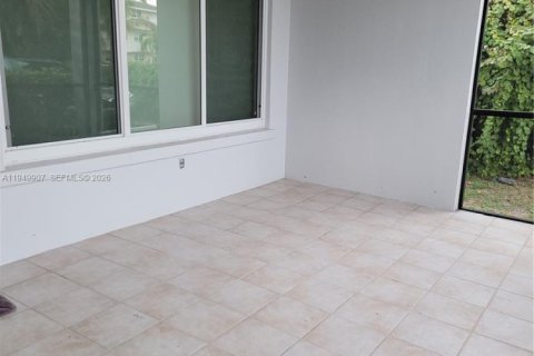 Copropriété à vendre à Pompano Beach, Floride: 2 chambres, 92.9 m2 № 2006306 - photo 28