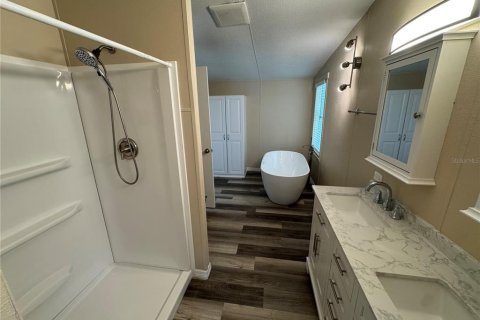 Apartment in Ocklawaha, Florida 5 bedrooms, 215.81 sq.m. № 1873434 - photo 12