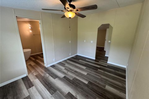 Apartment in Ocklawaha, Florida 5 bedrooms, 215.81 sq.m. № 1873434 - photo 22