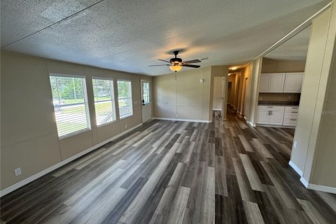 Apartment in Ocklawaha, Florida 5 bedrooms, 215.81 sq.m. № 1873434 - photo 3