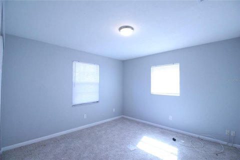 Immobilier commercial à vendre à Gainesville, Floride: 4 chambres, 150.5 m2 № 1518510 - photo 4