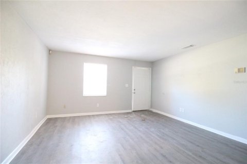 Immobilier commercial à vendre à Gainesville, Floride: 4 chambres, 150.5 m2 № 1518510 - photo 10