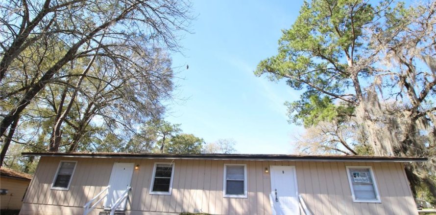 Immobilier commercial à Gainesville, Floride 4 chambres, 150.5 m2 № 1518510