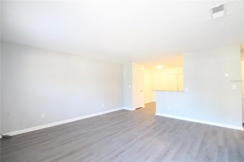 Immobilier commercial à vendre à Gainesville, Floride: 4 chambres, 150.5 m2 № 1518510 - photo 14