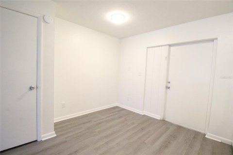 Immobilier commercial à vendre à Gainesville, Floride: 4 chambres, 150.5 m2 № 1518510 - photo 17