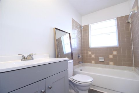 Immobilier commercial à vendre à Gainesville, Floride: 4 chambres, 150.5 m2 № 1518510 - photo 24