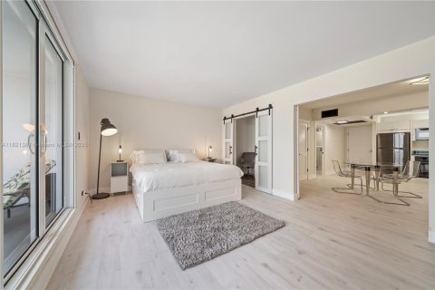 Condominio en venta en Miami Beach, Florida, 55.74 m2 № 1790263 - foto 4