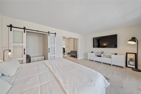 Condominio en venta en Miami Beach, Florida, 55.74 m2 № 1790263 - foto 5