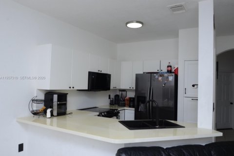 Купить виллу или дом в Майами, Флорида 3 спальни, 138.52м2, № 1995496 - фото 5