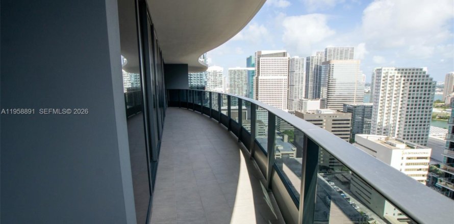 Condo in Miami, Florida, 2 bedrooms  № 2017583
