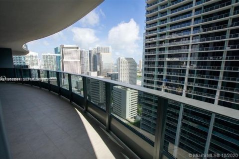 Condo in Miami, Florida, 2 bedrooms  № 2017583 - photo 6
