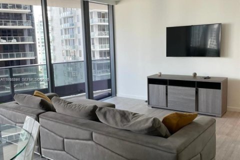 Condo in Miami, Florida, 2 bedrooms  № 2017583 - photo 18