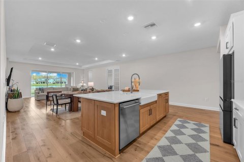 Villa ou maison à vendre à Wesley Chapel, Floride: 4 chambres, 271.37 m2 № 2091795 - photo 13