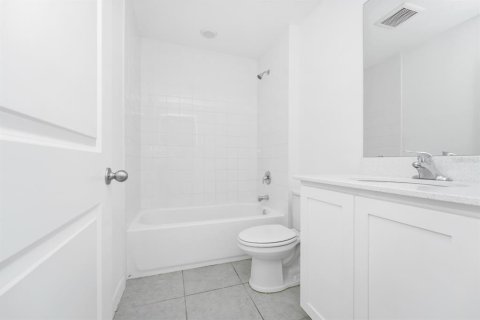 Adosado en venta en Davenport, Florida, 3 dormitorios, 150.69 m2 № 1849479 - foto 23