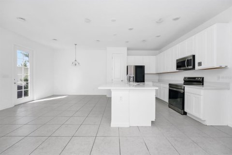 Adosado en venta en Davenport, Florida, 3 dormitorios, 150.69 m2 № 1849479 - foto 4