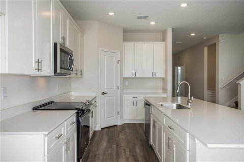 House in Riverview, Florida 5 bedrooms, 296.36 sq.m. № 1773104 - photo 2