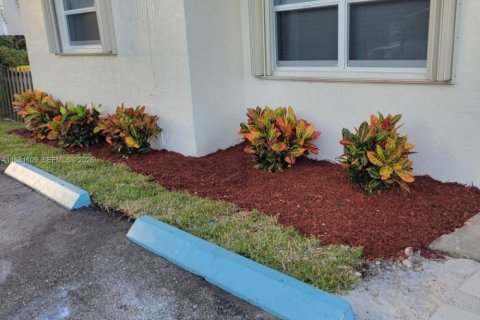Casa en Dania Beach, Florida 2 dormitorios, 162.11 m2 № 2080382