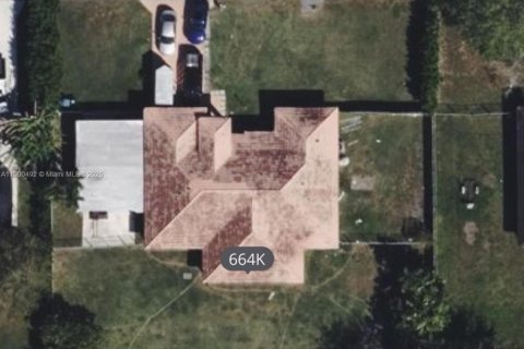 House in Homestead, Florida 4 bedrooms, 215.63 sq.m. № 1953304 - photo 1