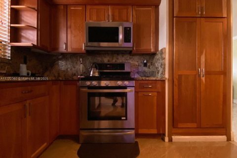 Casa en venta en Sunrise, Florida, 2 dormitorios, 92.9 m2 № 1692023 - foto 11