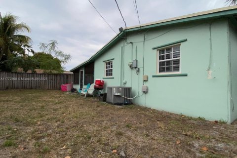 Casa en venta en Sunrise, Florida, 2 dormitorios, 92.9 m2 № 1692023 - foto 22