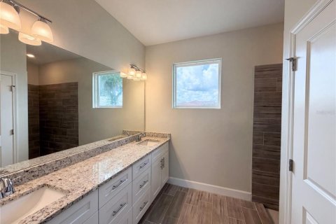 House in Kissimmee, Florida 4 bedrooms, 156.26 sq.m. № 2227793 - photo 15
