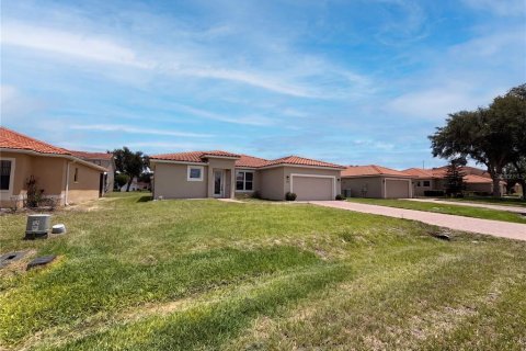House in Kissimmee, Florida 4 bedrooms, 156.26 sq.m. № 2227793 - photo 19