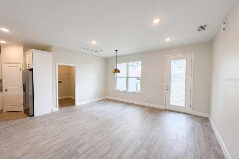 House in Kissimmee, Florida 4 bedrooms, 156.26 sq.m. № 2227793 - photo 6
