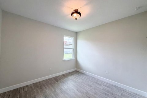 House in Kissimmee, Florida 4 bedrooms, 156.26 sq.m. № 2227793 - photo 13