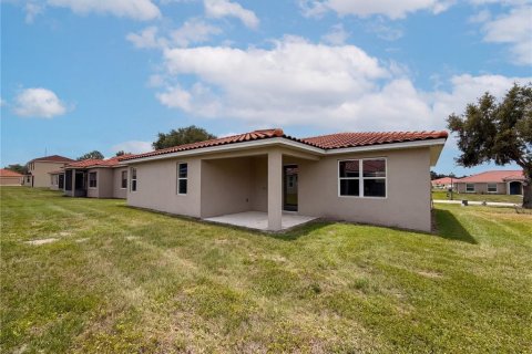 House in Kissimmee, Florida 4 bedrooms, 156.26 sq.m. № 2227793 - photo 5