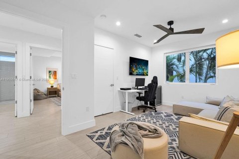 Casa en venta en Hollywood, Florida, 4 dormitorios, 375.6 m2 № 1954754 - foto 30