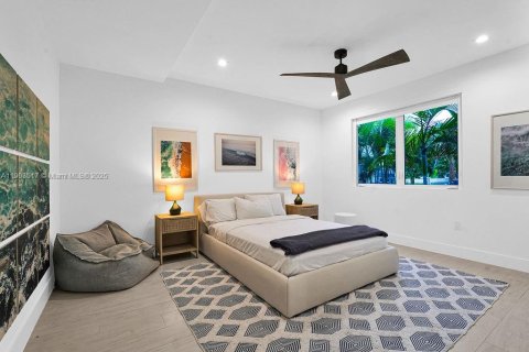 Casa en venta en Hollywood, Florida, 4 dormitorios, 375.6 m2 № 1954754 - foto 28