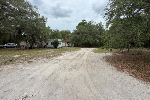 Casa en venta en Wildwood, Florida, 6 dormitorios, 146.04 m2 № 1677295 - foto 2