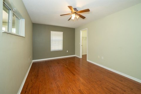 Casa en venta en Brooksville, Florida, 4 dormitorios, 231.33 m2 № 1563243 - foto 23