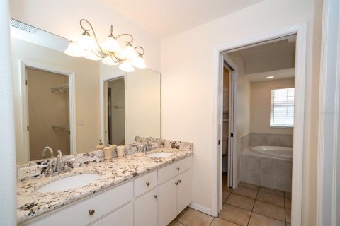 Casa en venta en Brooksville, Florida, 4 dormitorios, 231.33 m2 № 1563243 - foto 25