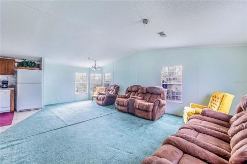 Купить виллу или дом в Хейнс-Сити, Флорида 5 комнат, 122.26м2, № 1521227 - фото 8