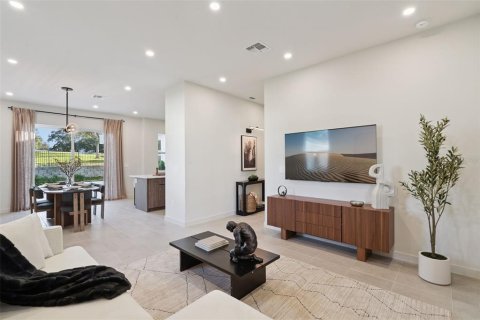 House in Lady Lake, Florida 3 bedrooms, 154.12 sq.m. № 2119501 - photo 5