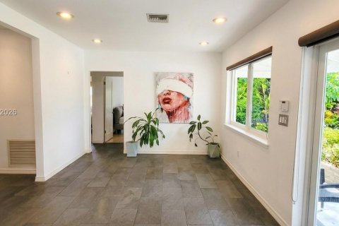 Снять в аренду виллу или дом в Норт-Майами, Флорида 3 спальни, 145.95м2, № 2011471 - фото 19