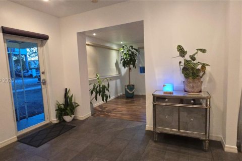 Снять в аренду виллу или дом в Норт-Майами, Флорида 3 спальни, 145.95м2, № 2011471 - фото 20