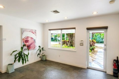 Снять в аренду виллу или дом в Норт-Майами, Флорида 3 спальни, 145.95м2, № 2011471 - фото 18