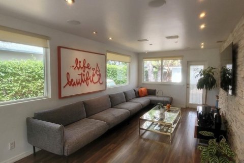 Снять в аренду виллу или дом в Норт-Майами, Флорида 3 спальни, 145.95м2, № 2011471 - фото 13