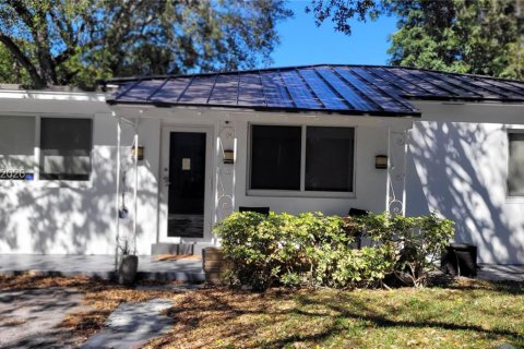 Casa en alquiler en North Miami, Florida, 3 dormitorios, 145.95 m2 № 2011471 - foto 4