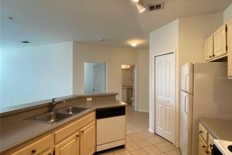 Condominio en alquiler en Maitland, Florida, 2 dormitorios, 103.21 m2 № 1916836 - foto 3