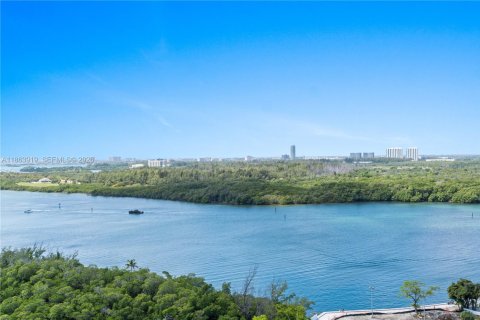 Copropriété à vendre à Sunny Isles Beach, Floride: 2 chambres, 126.07 m2 № 1891748 - photo 29