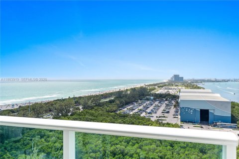 Copropriété à vendre à Sunny Isles Beach, Floride: 2 chambres, 126.07 m2 № 1891748 - photo 25